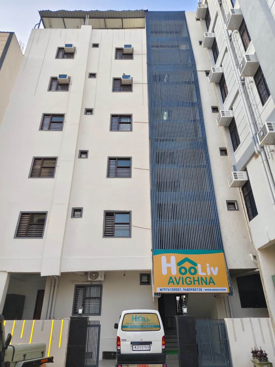 Building_exterior_avighna